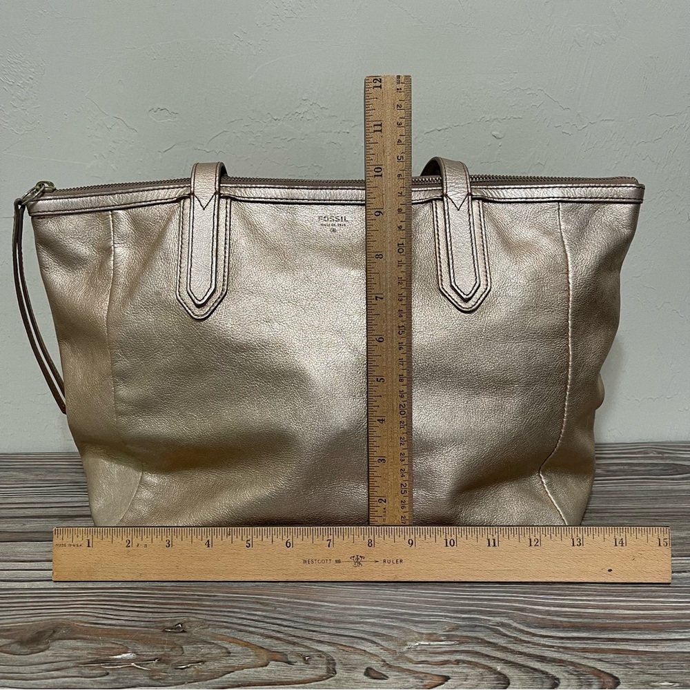 Fossil Sydney Shopper Tote Shoulder Bag Cowhide Leather Metallic Gold Zip Close - Picture 16 of 16